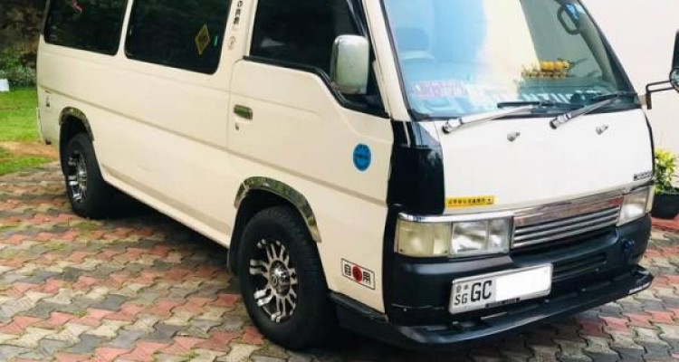 NISSAN CARAVAN 1996