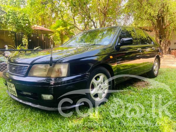 NISSAN BLUEBIRD 2000