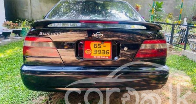 NISSAN BLUEBIRD 2000