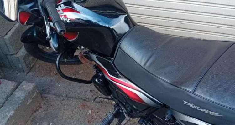 BAJAJ DISCOVER 150 2010