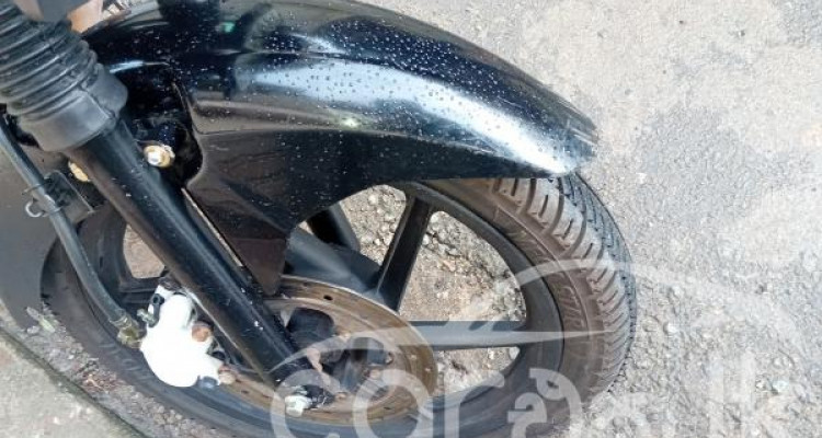 BAJAJ DISCOVER 150 2010