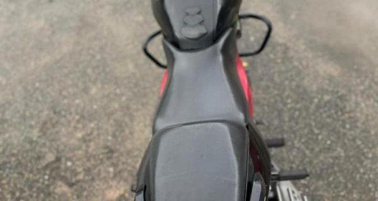 BAJAJ PULSAR 150 2018
