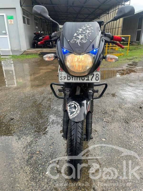 BAJAJ PULSAR 150 2018