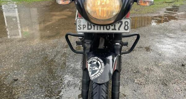 BAJAJ PULSAR 150 2018