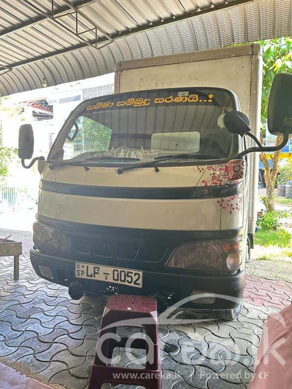 TOYOTA DYNA 2002