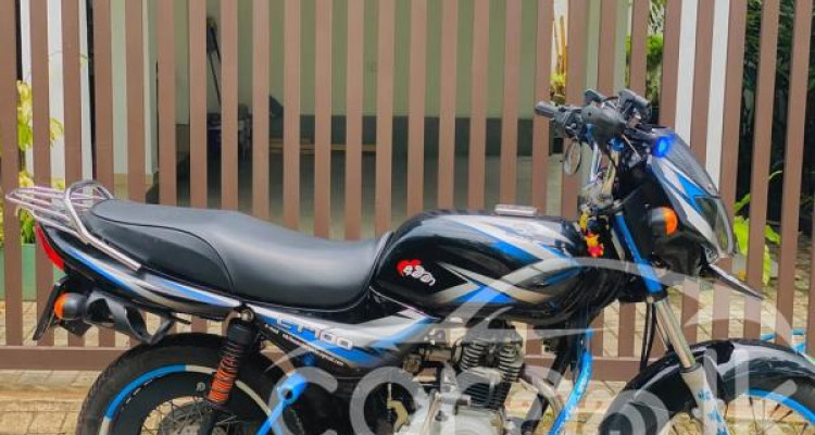 BAJAJ CT100 2017