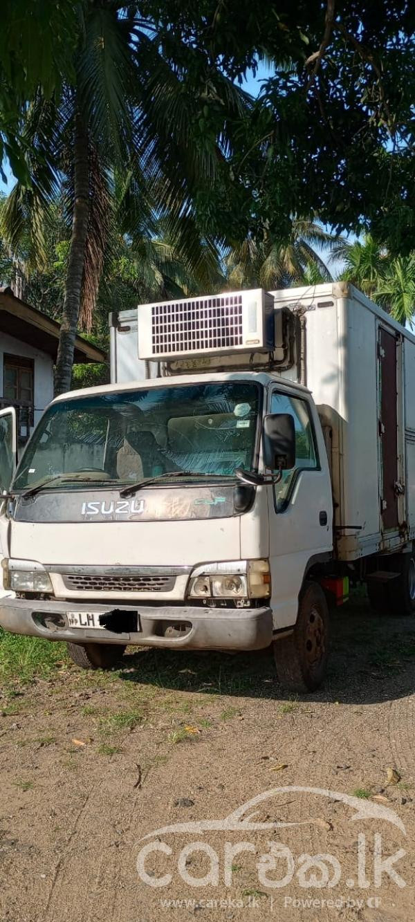 ISUZU NPR 2002