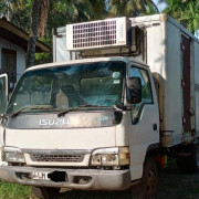 ISUZU NPR 2002