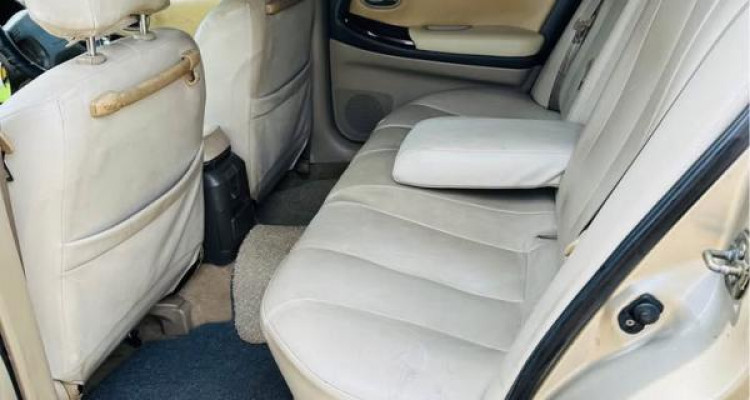 NISSAN CEFIRO A33 2000