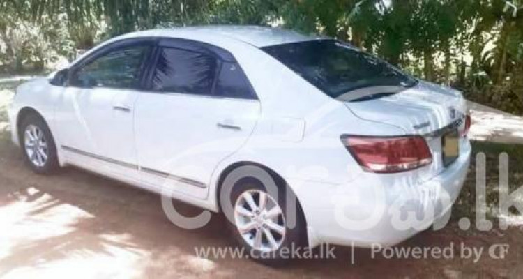 TOYOTA PREMIO 2017