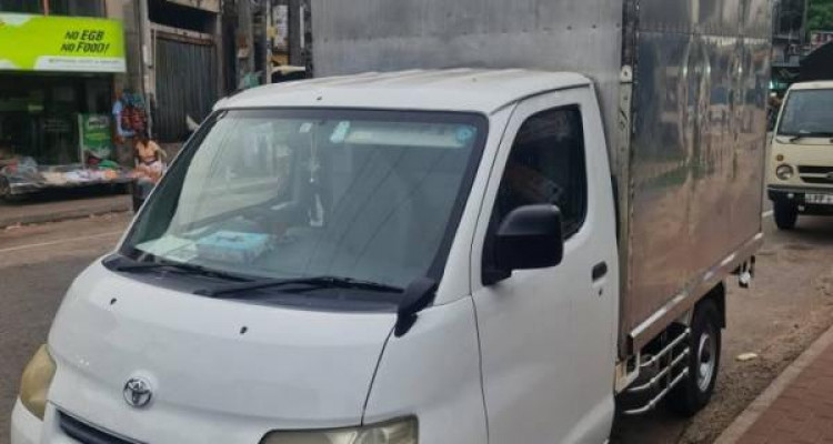 TOYOTA TOWNACE 2013