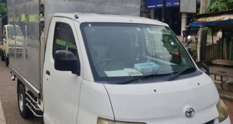 TOYOTA TOWNACE 2013