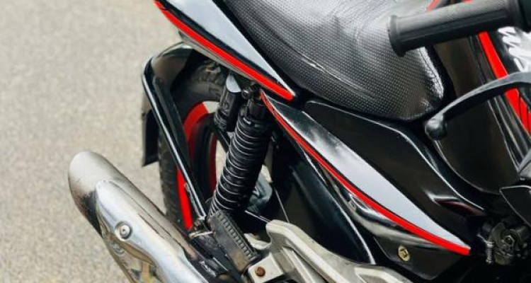 BAJAJ PULSAR 2012