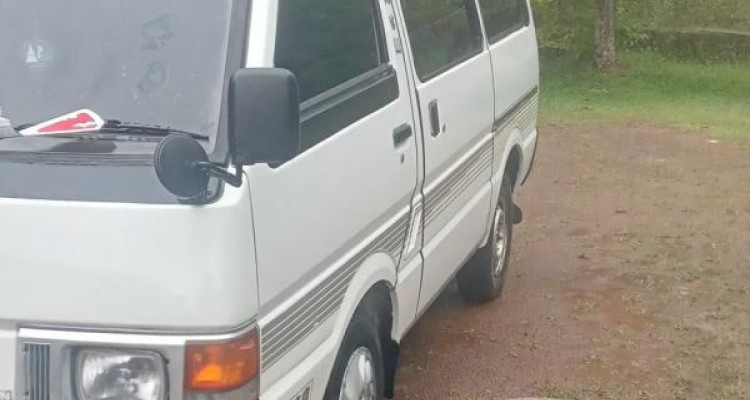 NISSAN VANETTE 1990