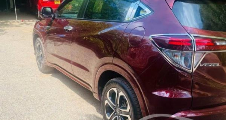 HONDA VEZEL 2014