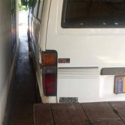 TOYOTA HIACE 1988