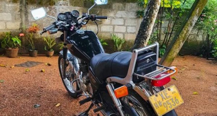 HONDA CBX125 2000