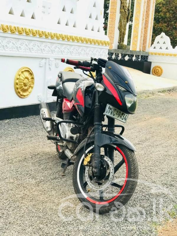 BAJAJ PULSAR 180 2010