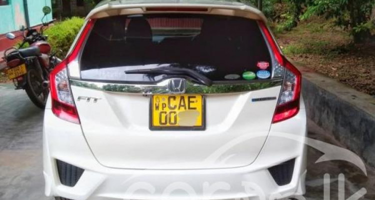 HONDA FIT GP5 2014