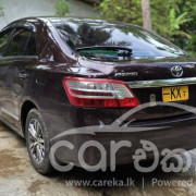TOYOTA PREMIO 2013