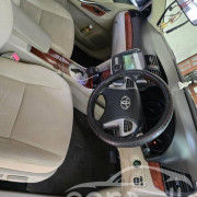 TOYOTA PREMIO 2013