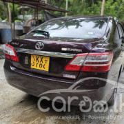 TOYOTA PREMIO 2013