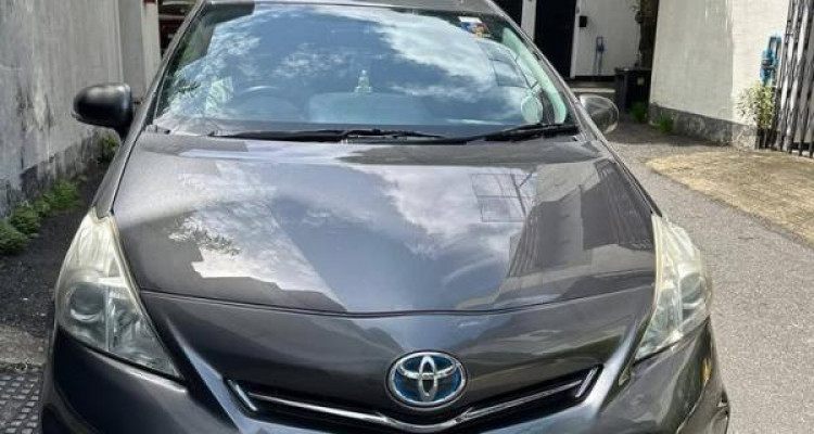 TOYOTA PRIUS 2014