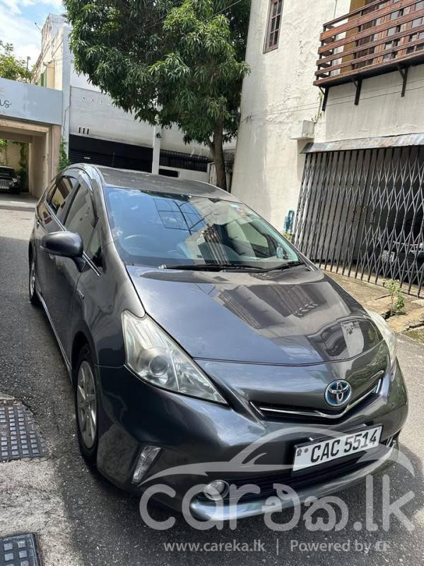 TOYOTA PRIUS 2014