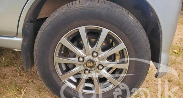 DAIHATSU HIJET 2011