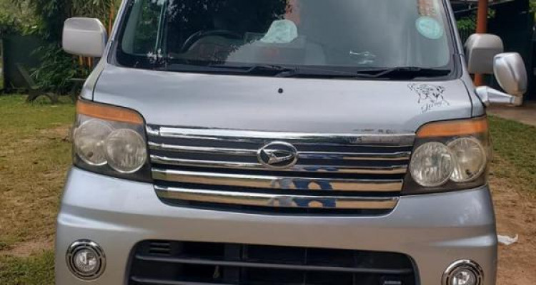 DAIHATSU HIJET 2011