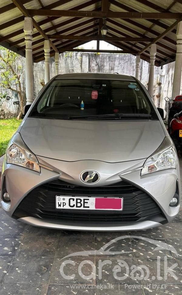 TOYOTA VITZ 2018