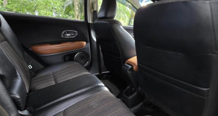 HONDA VEZEL 2015