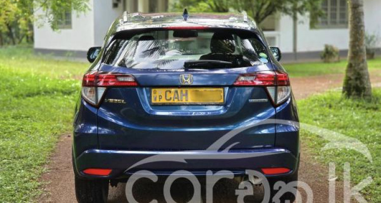 HONDA VEZEL 2015