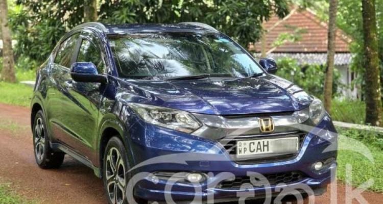 HONDA VEZEL 2015