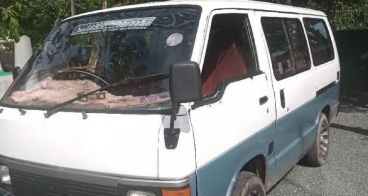 TOYOTA HIACE 1987