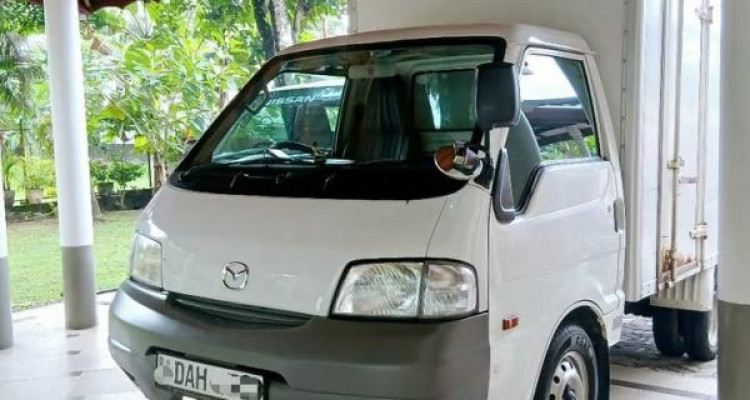 MAZDA BONGO 2015