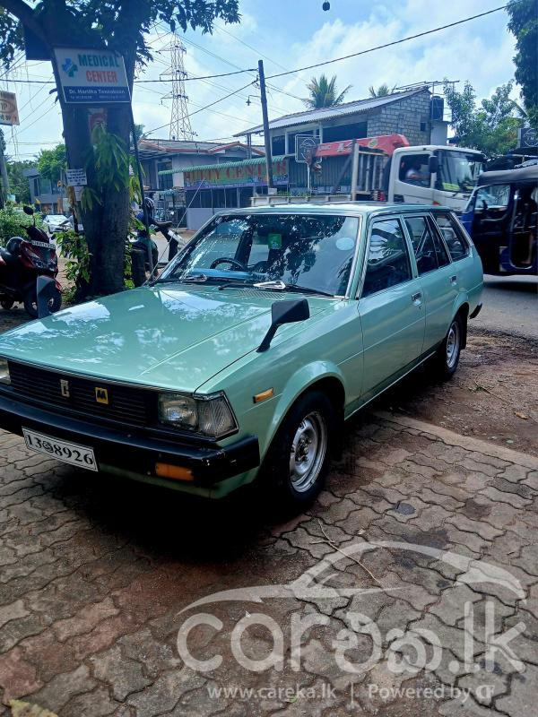 TOYOTA COROLLA DX WAGON 1982