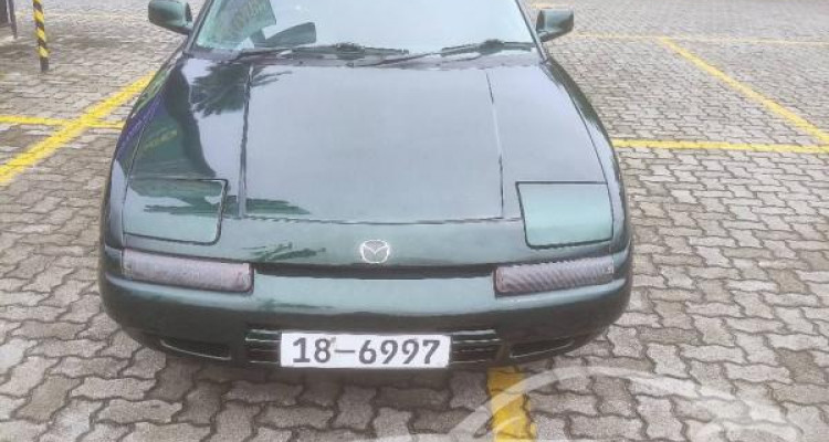 MAZDA ASTINA 1989