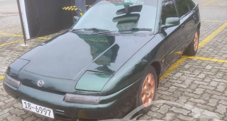MAZDA ASTINA 1989