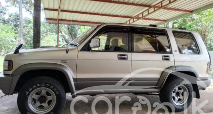 ISUZU BIGHORN 1990