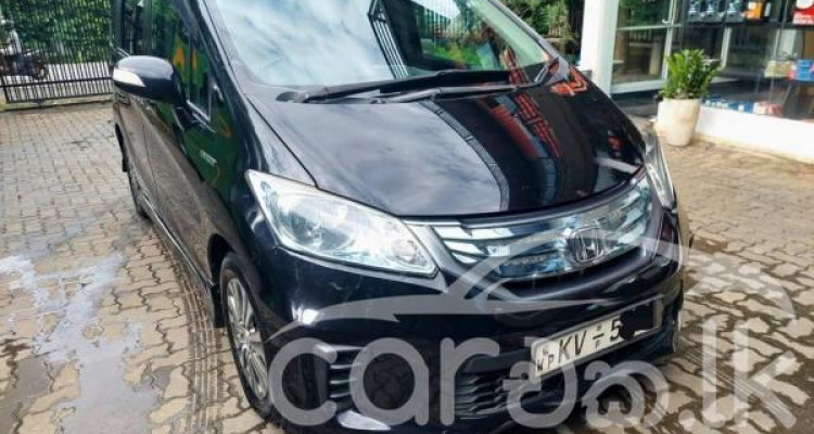 HONDA FREED 2011