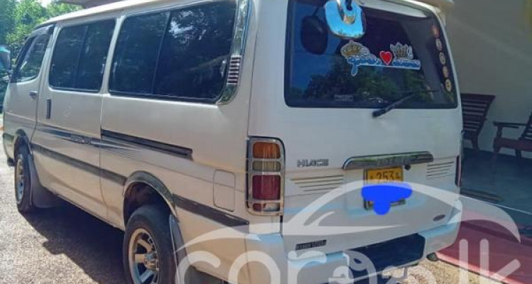 TOYOTA DOLPHIN 1996