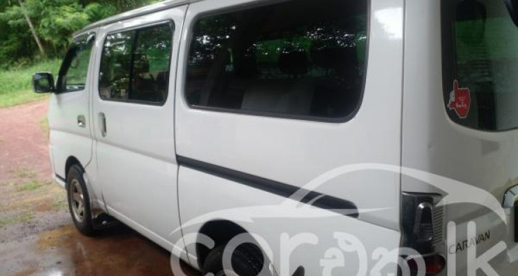 NISSAN CARAVAN 2006