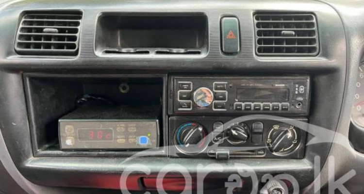 MITSUBISHI LION FACE 2000