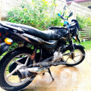 BAJAJ PLATINA 2017