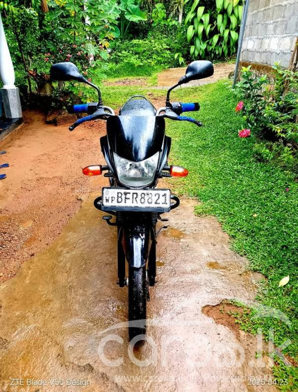 BAJAJ PLATINA 2017