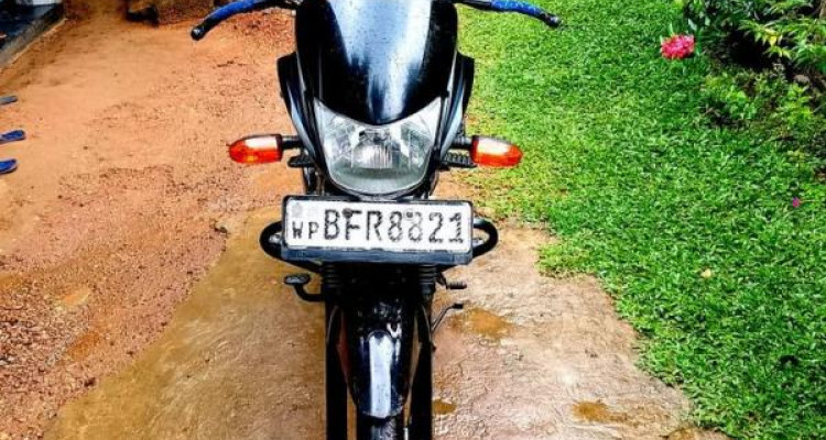 BAJAJ PLATINA 2017