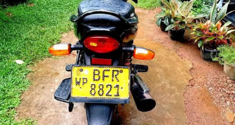 BAJAJ PLATINA 2017