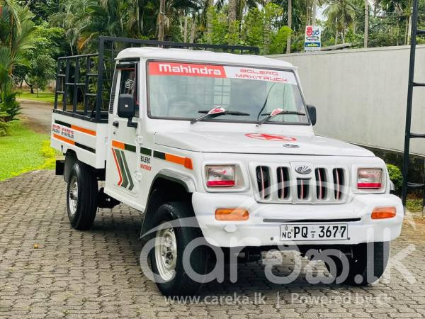 MAHINDRA BOLERO 2011