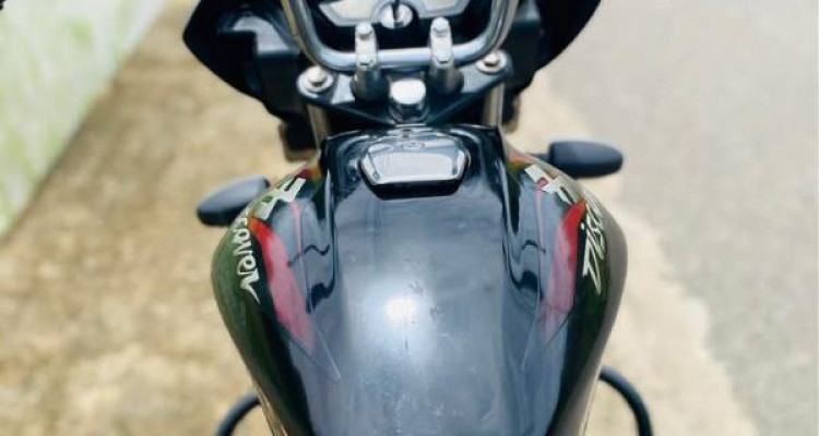 BAJAJ DISCOVER 150 2011